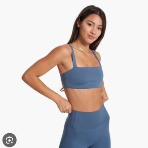 Vuori Evolve Leggings XS and matching Bra S, Pool Blue.
